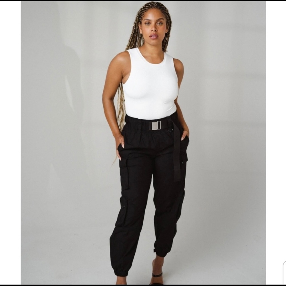 NWOT Noa Cargo Pants Balance Athletica